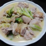 糖質オフの鶏もも肉の味噌バター煮込み